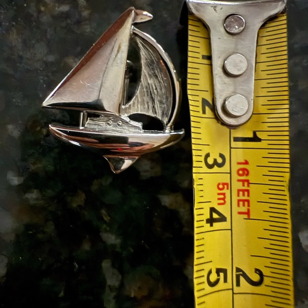 Vintage Dotty Smith Silver Tone Sailboat Belt Buckle Replacement‎ Piece Pendant
